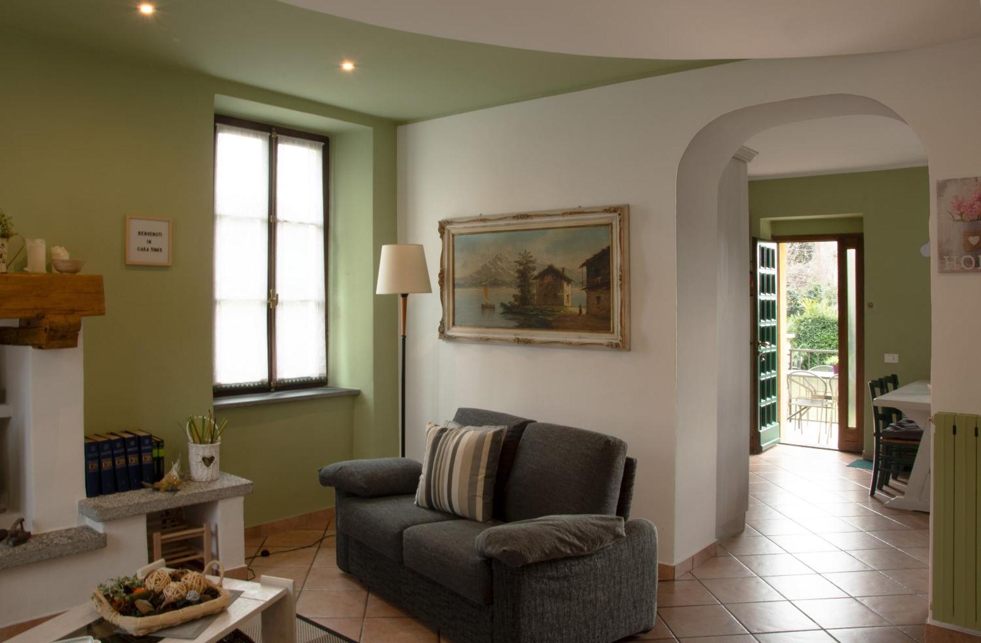 Tinas Yellow Home Leggiuno Exterior foto